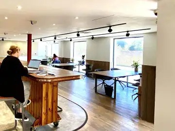 thumbnailImages img 2480