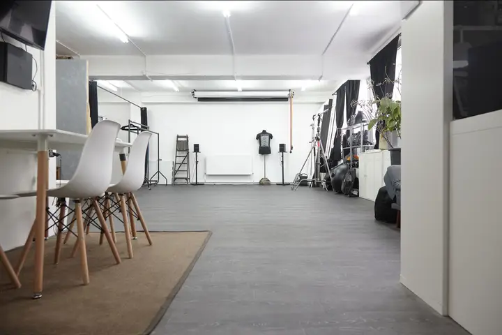 1 Kimber Studio image