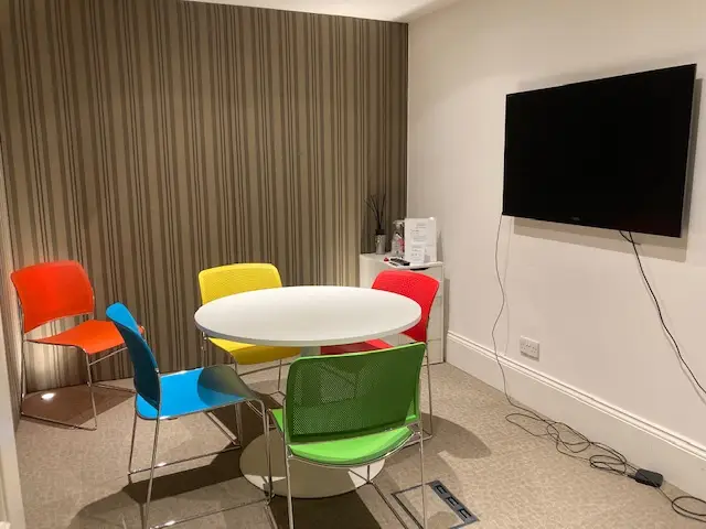 1 Small Ideas Room image