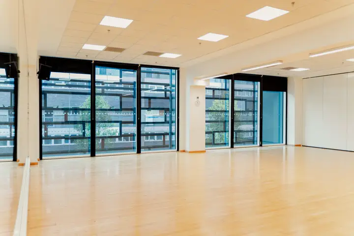 1 Dance Studio image